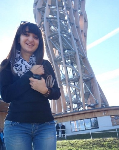 Naša Anita priča što se radi u internet agenciji